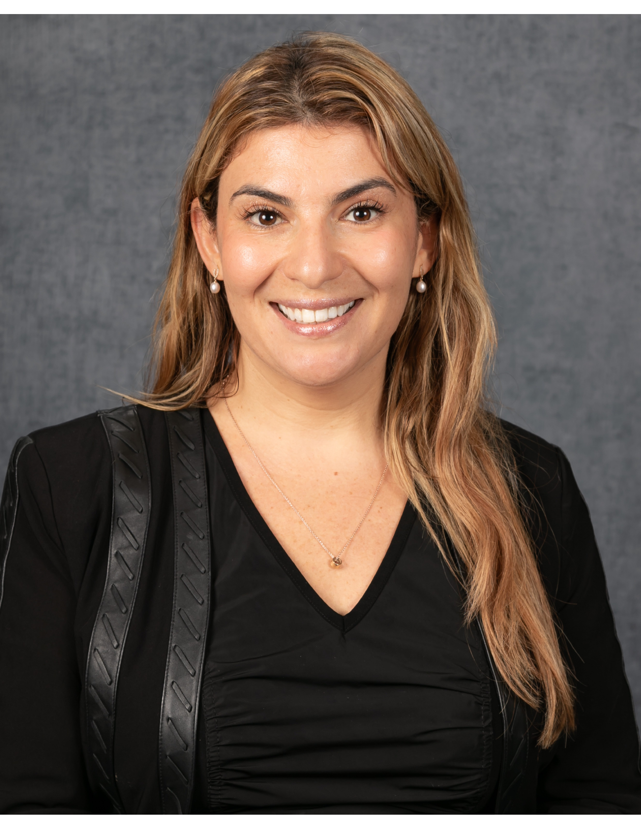 Dr. Ilona Stricof